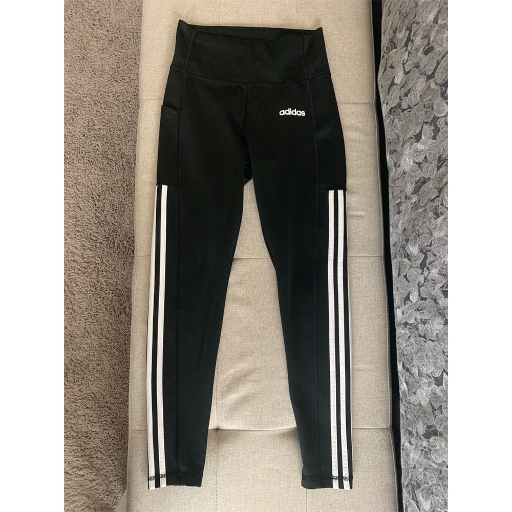 Adidas athletic leggings